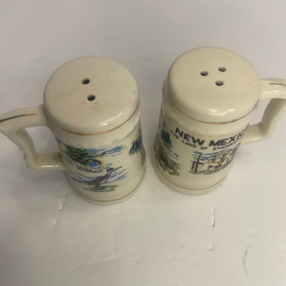 Vintage New Mexico Land of Enchantment Salt & Pepper Shakers Roadrunners - Picture 4 of 7